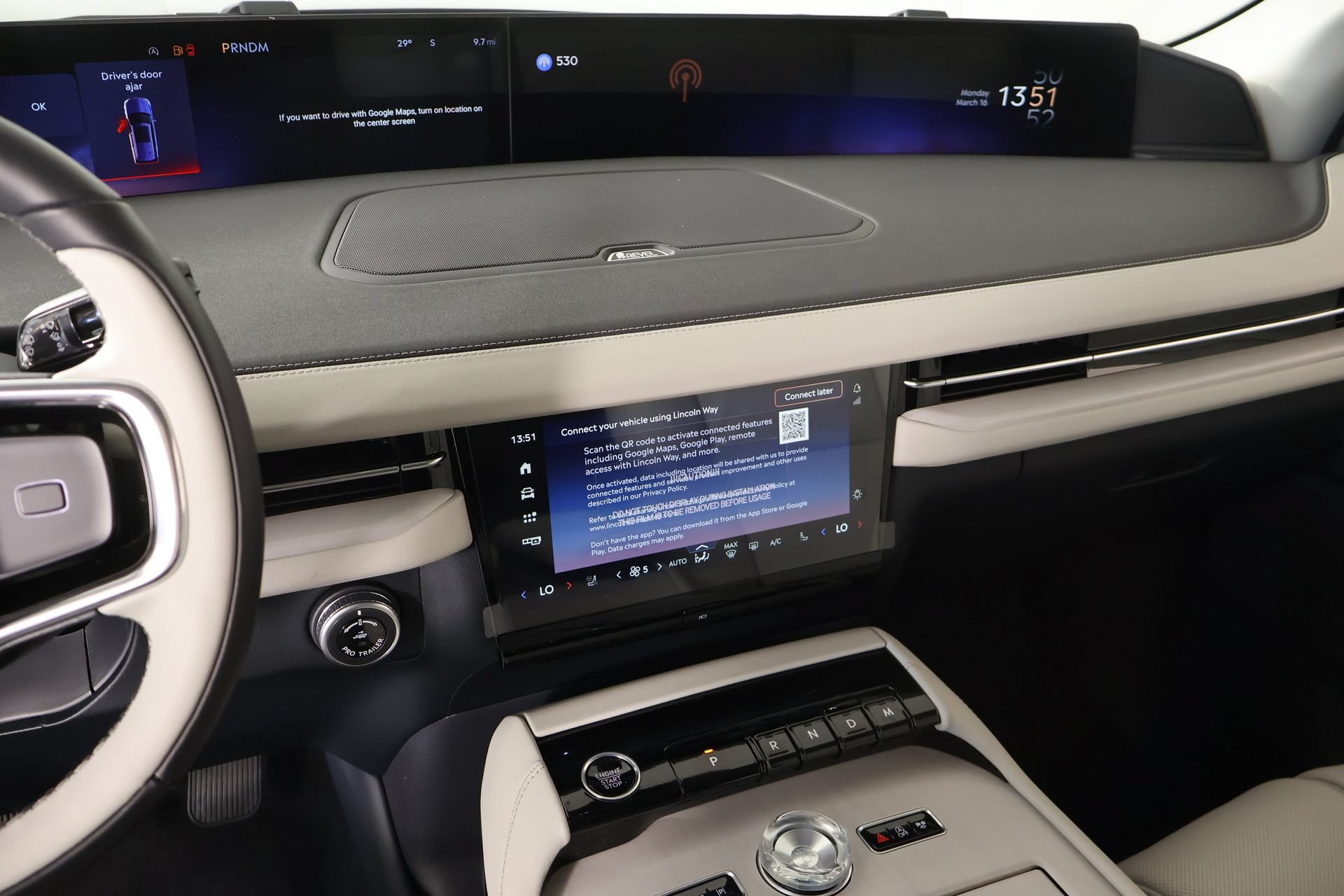 New 2026 Lincoln Navigator Premiere AWD/4WD image 5