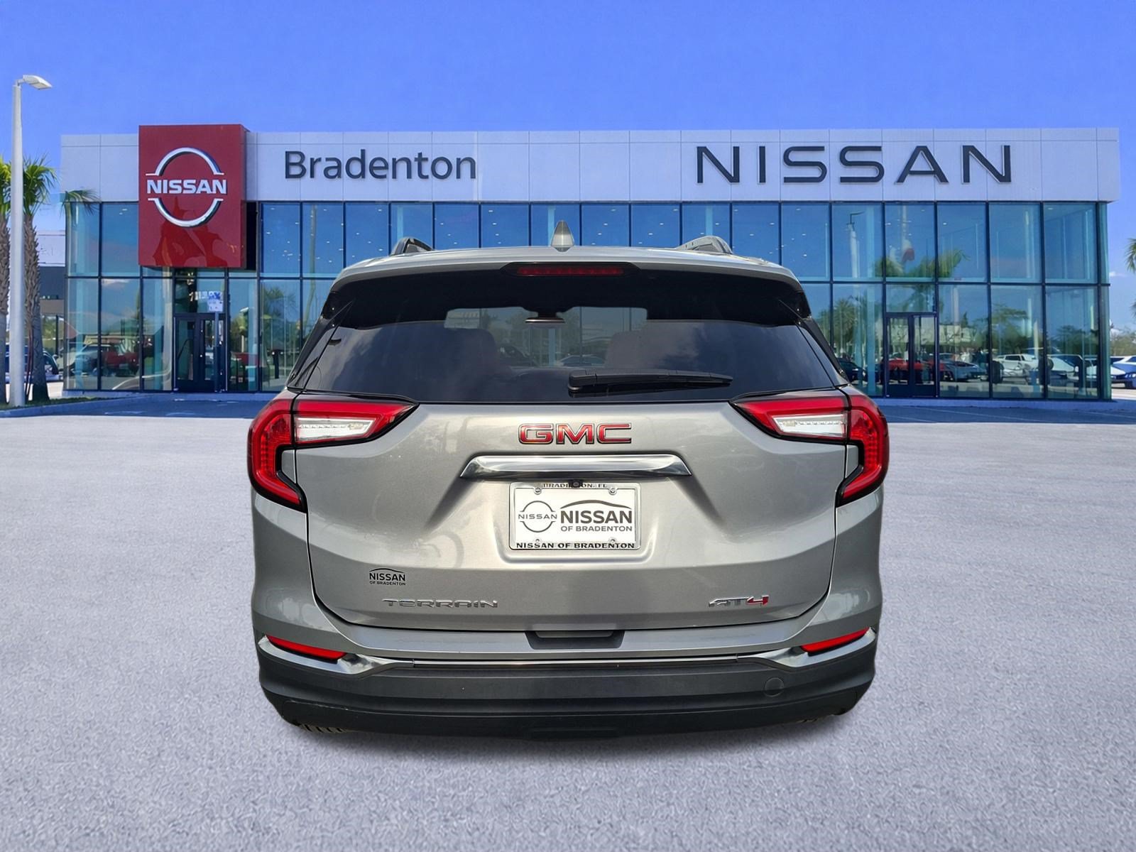 Used 2023 GMC Terrain AT4 AWD/4WD image 6