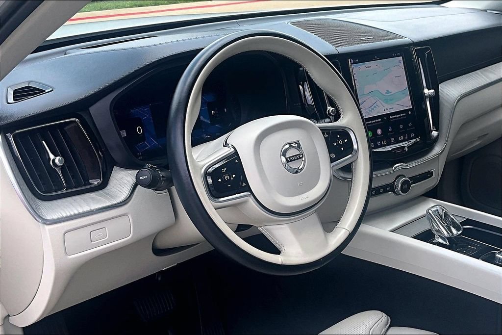 Used 2023 Volvo XC60 B5 Ultimate w/ Protection Package Premier FWD image 19