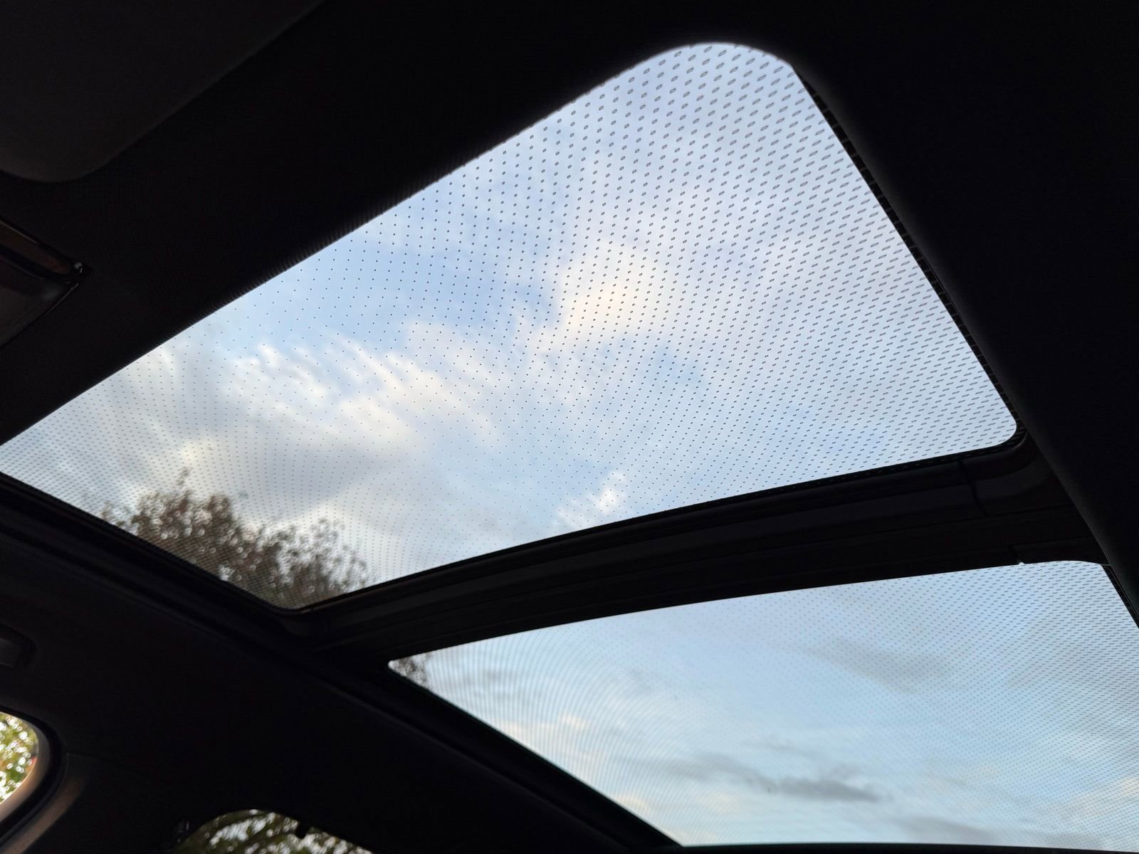 Certified 2023 BMW X5 xDrive45e w/ Executive Package image 23