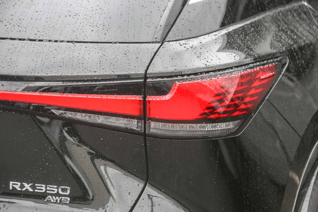 Used 2024 Lexus RX 350 F Sport w/ Convenience Package AWD/4WD image 7
