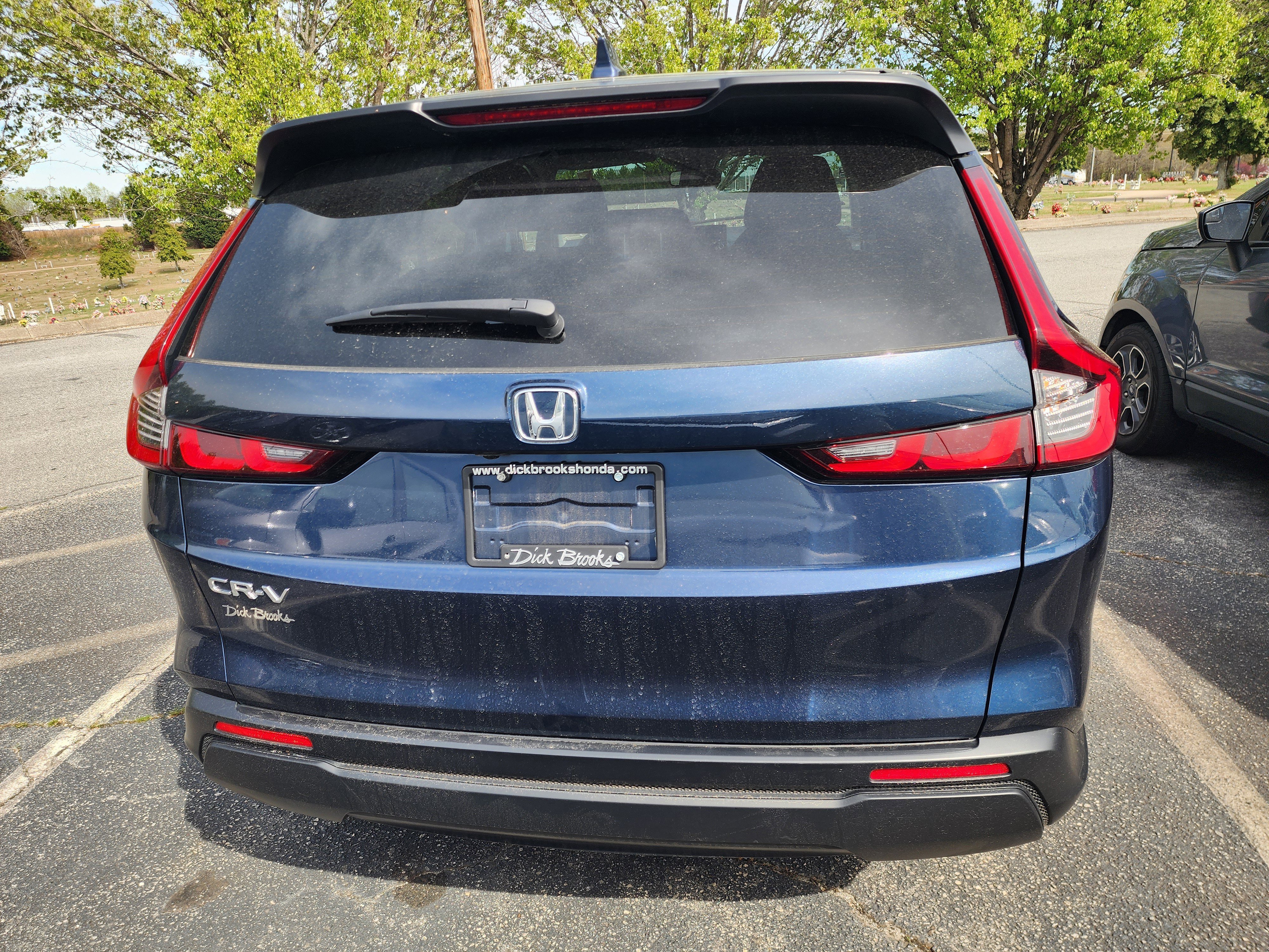 Used 2025 Honda CR-V LX image 5