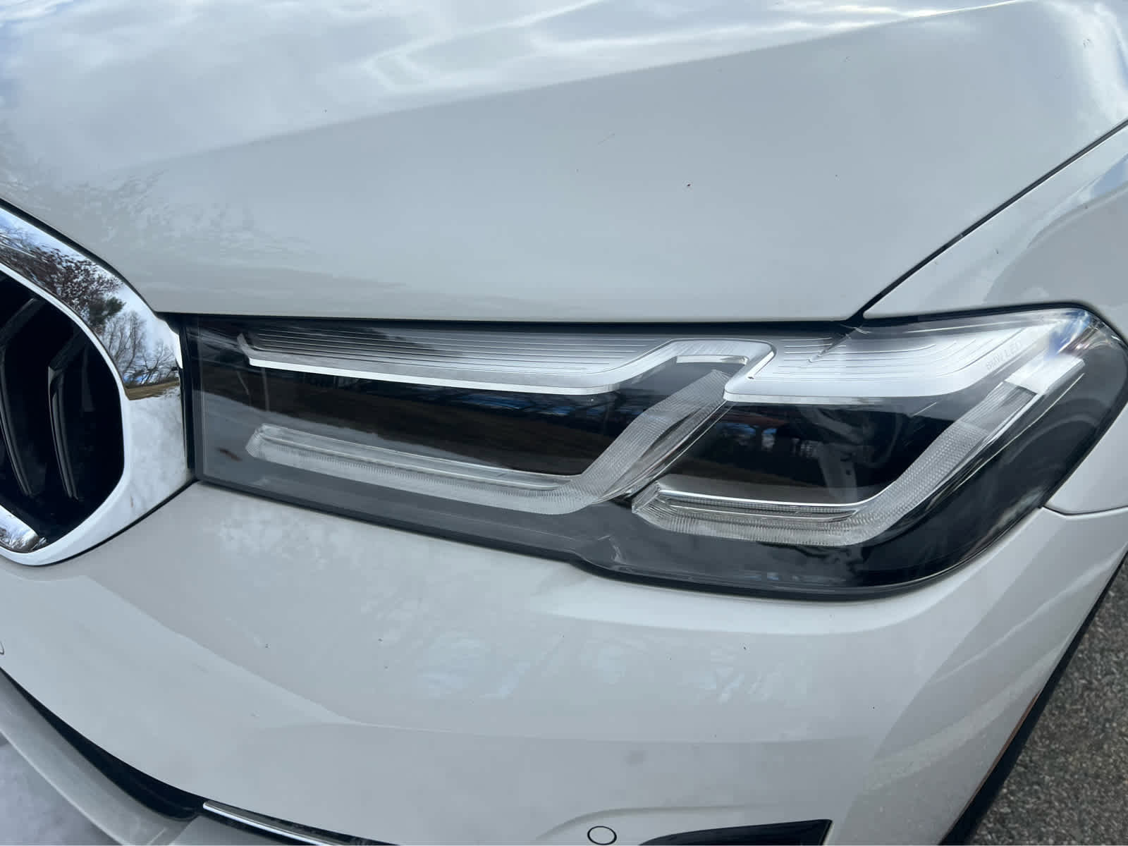 Used 2023 BMW 530i xDrive w/ Premium Package image 5