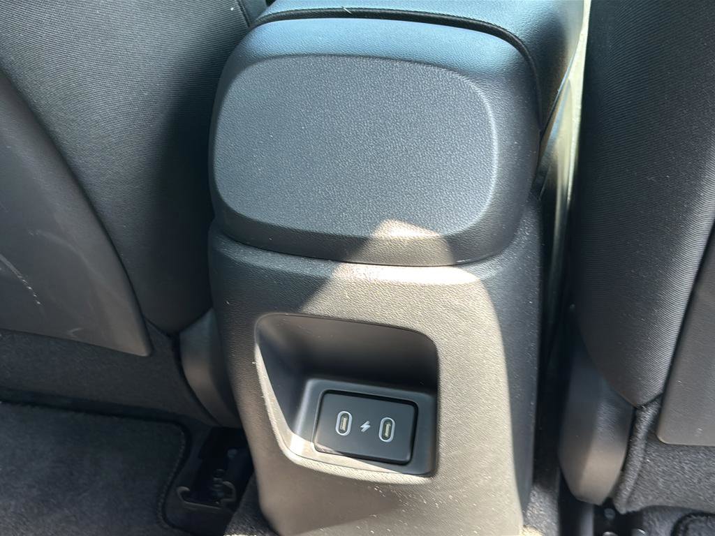 Certified 2025 Hyundai Elantra SE FWD image 42