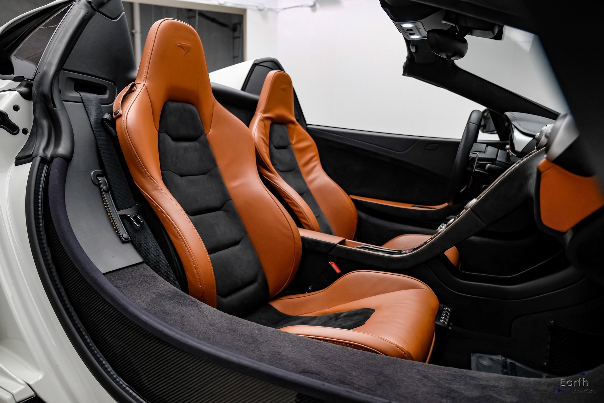 Used 2013 McLaren MP4-12C Spider image 57