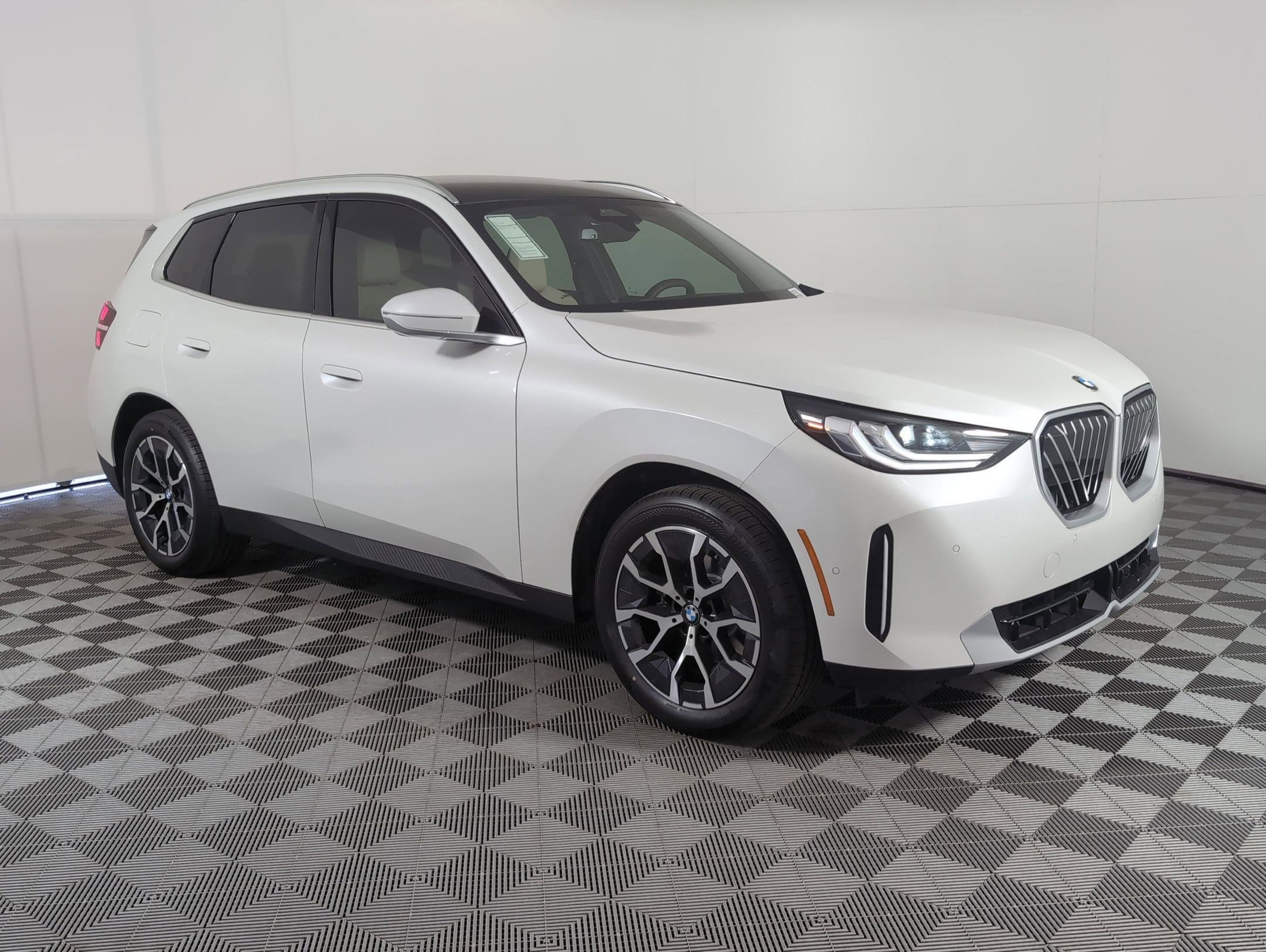 Used 2026 BMW X3 xDrive30 w/ Convenience Package image 6