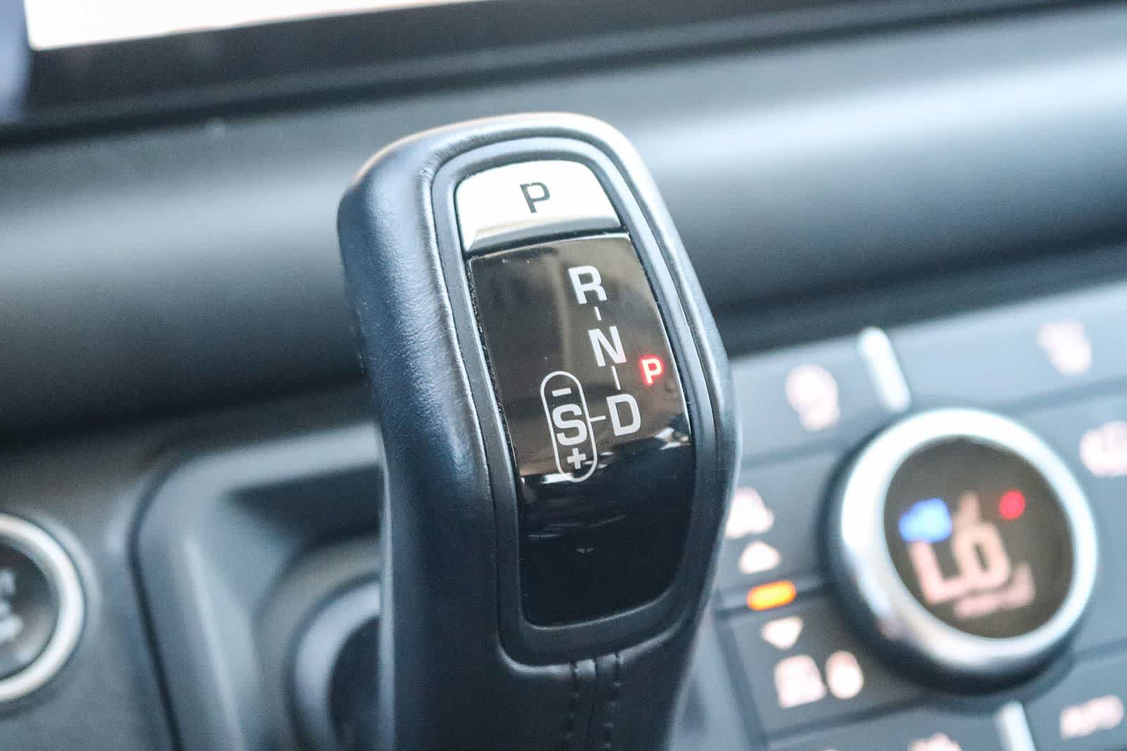 Used 2020 Land Rover Defender 110 HSE AWD/4WD image 24