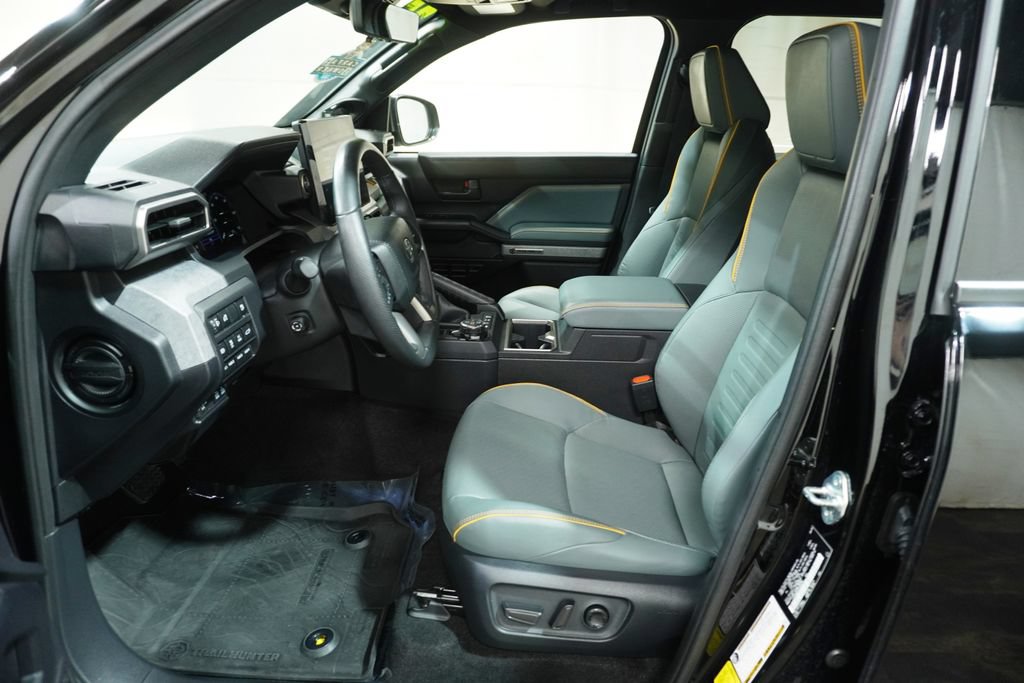 Certified 2025 Toyota 4Runner Trailhunter AWD/4WD image 12