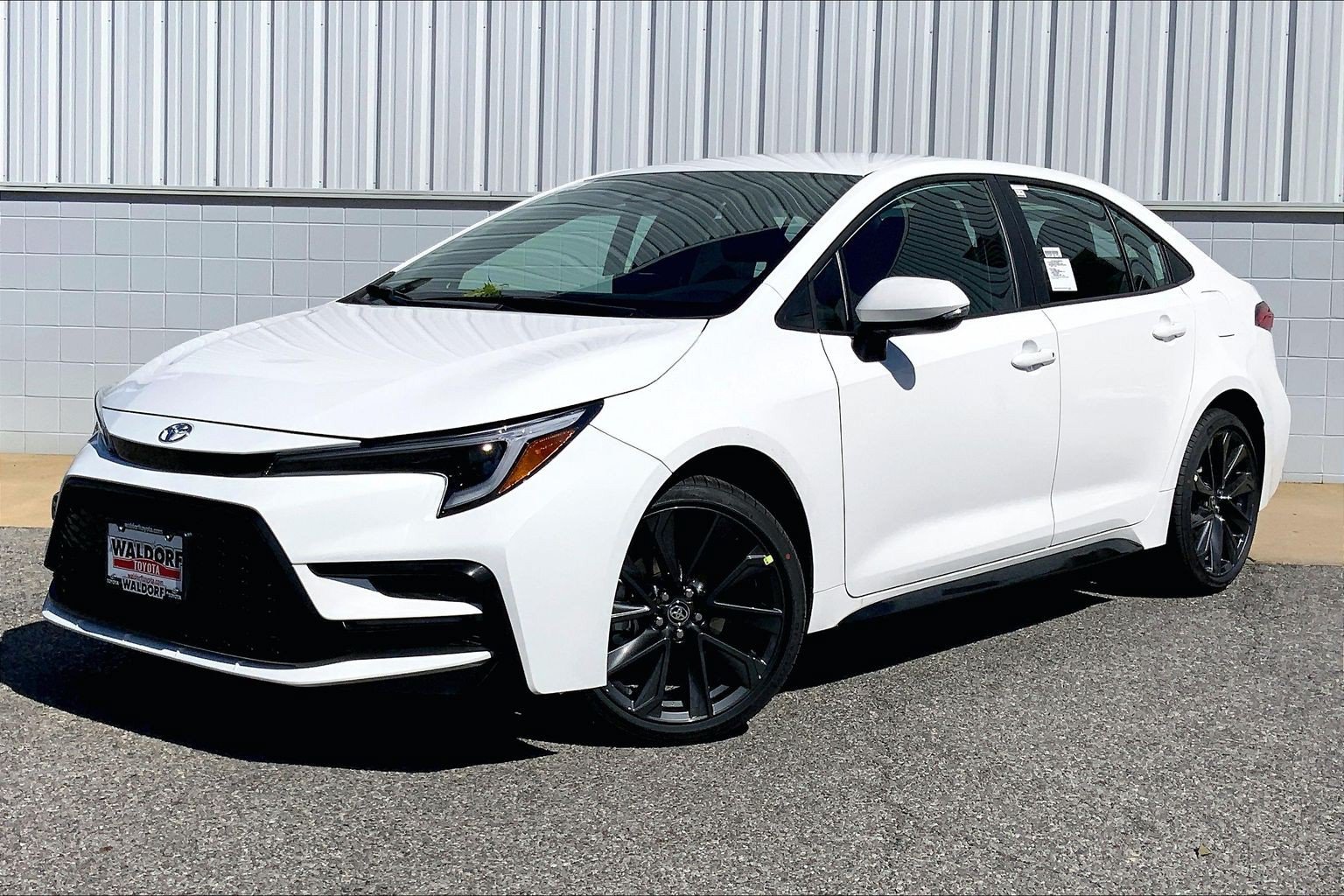 New 2026 Toyota Corolla SE FWD image 2