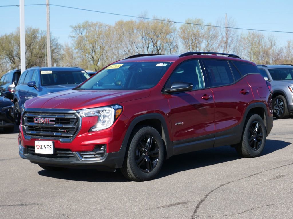 Used 2023 GMC Terrain AT4 AWD/4WD image 5