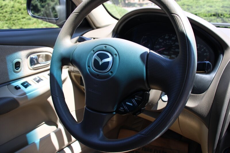 Used 2003 MAZDA Protege FWD image 16
