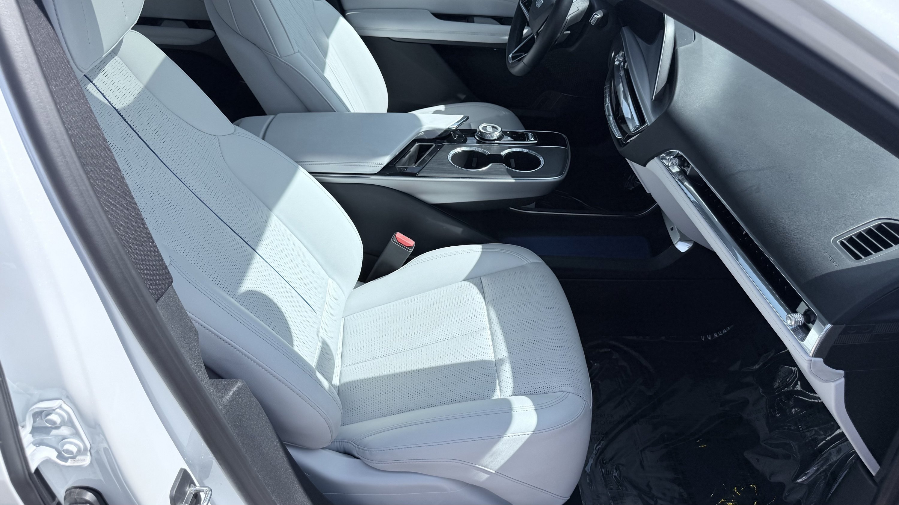 Used 2024 Cadillac Lyriq Luxury RWD image 59