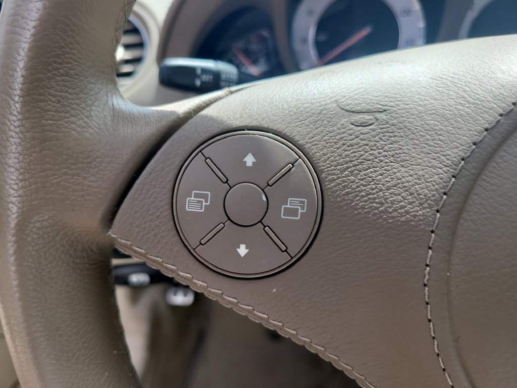 Used 2009 Mercedes-Benz SL 550 image 25