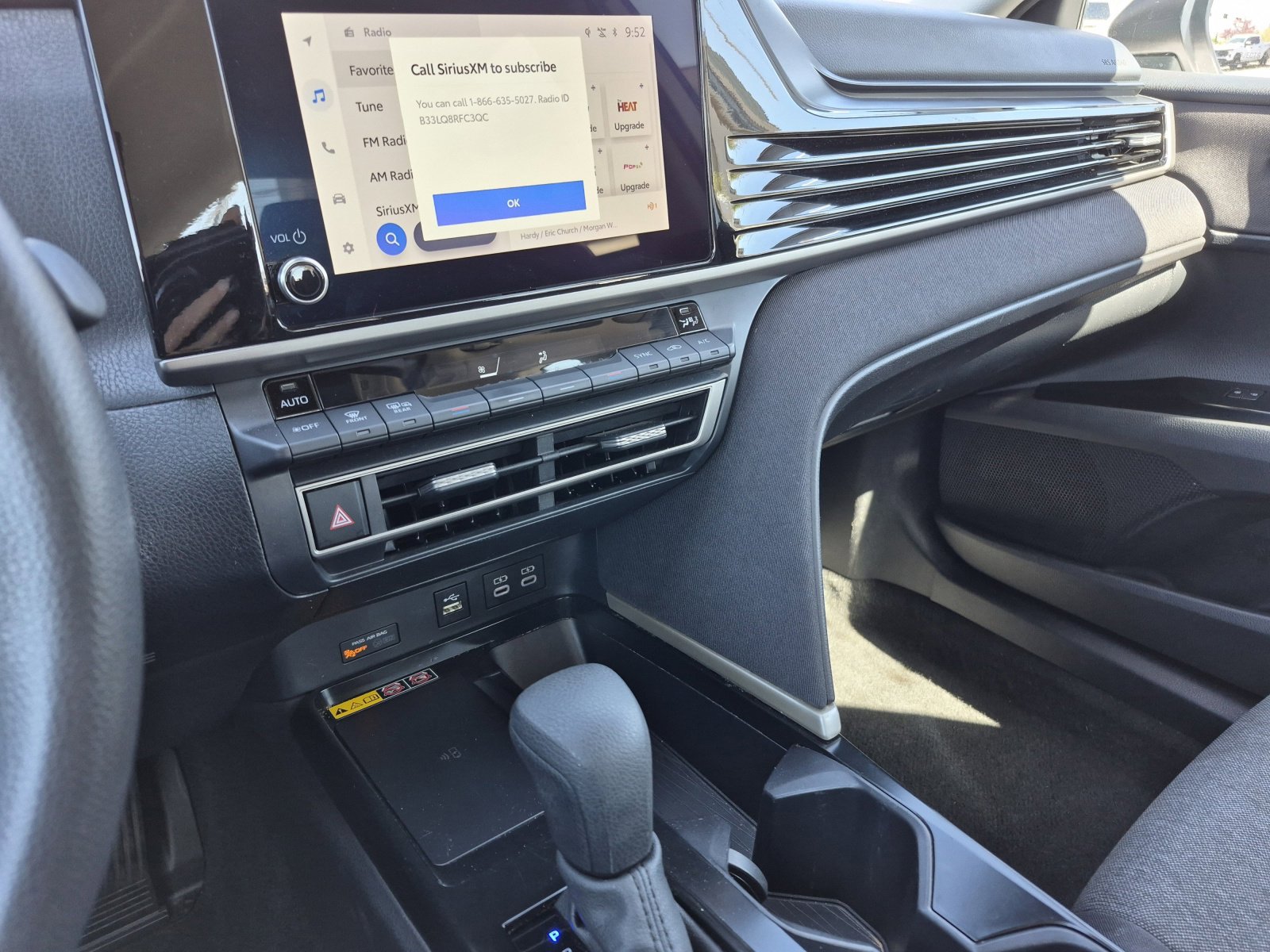Certified 2025 Toyota Camry LE image 11
