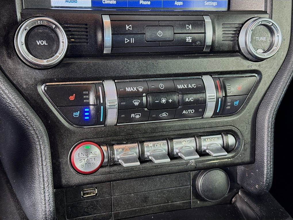 Used 2019 Ford Mustang Premium image 19