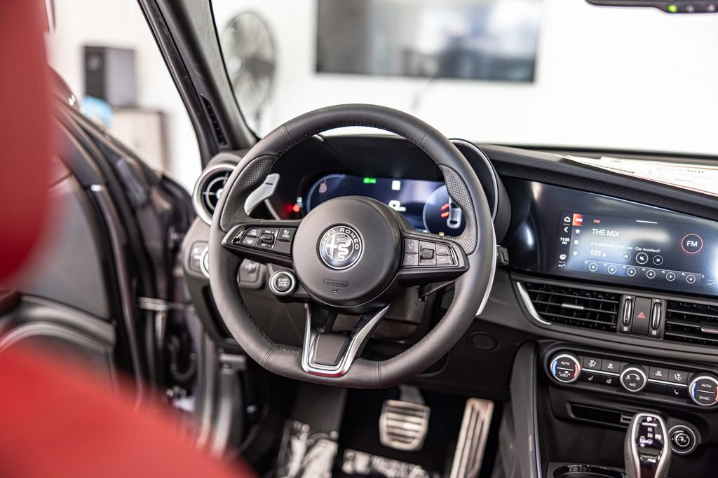 New 2026 Alfa Romeo Giulia AWD w/ Driving Assist Package image 37