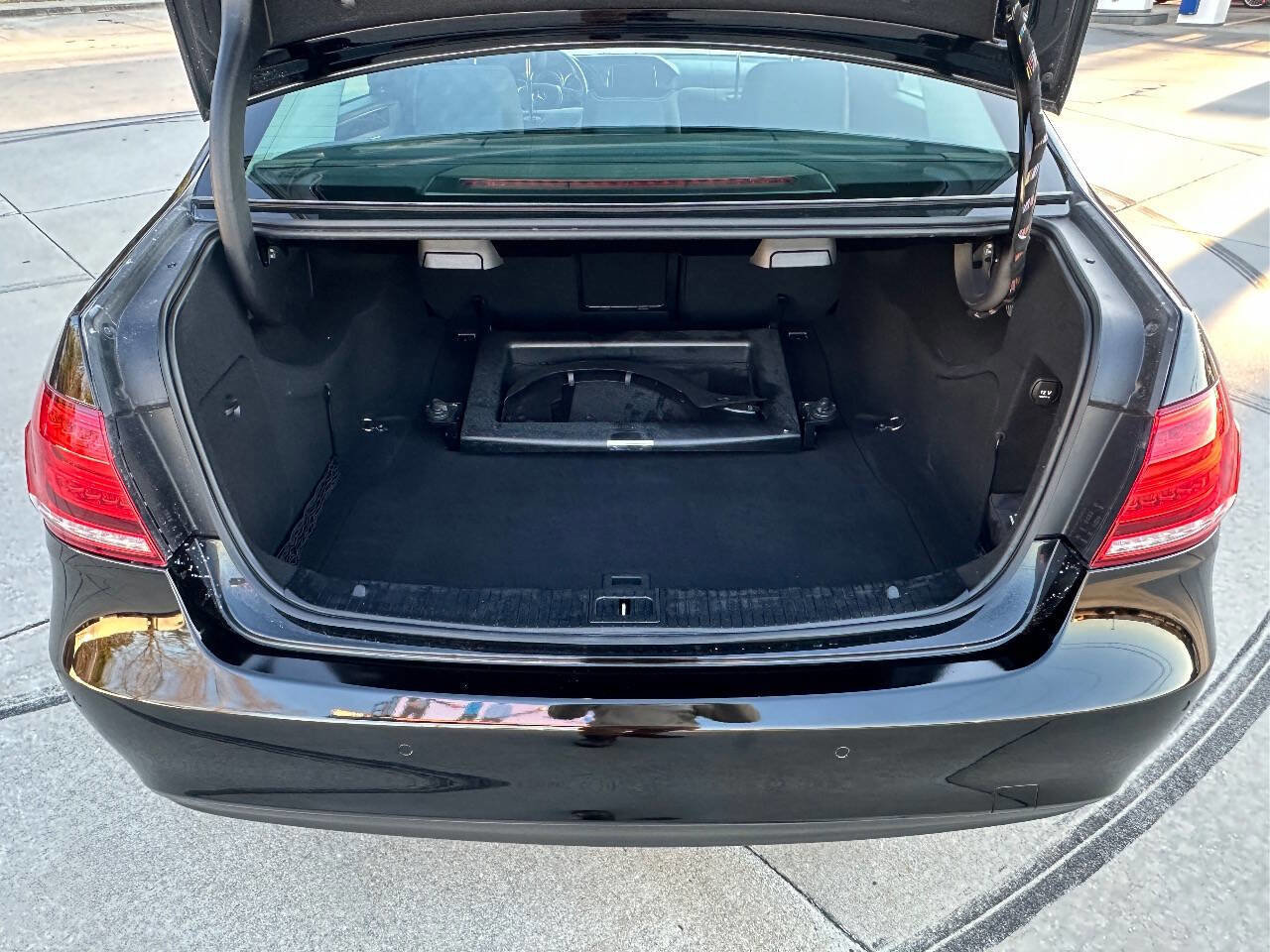 Used 2014 Mercedes-Benz E 350 E 350 Luxury 4dr Sedan image 18