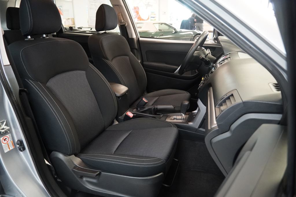 Used 2015 Subaru Forester 2.5i w/ Alloy Wheel Package AWD/4WD image 33