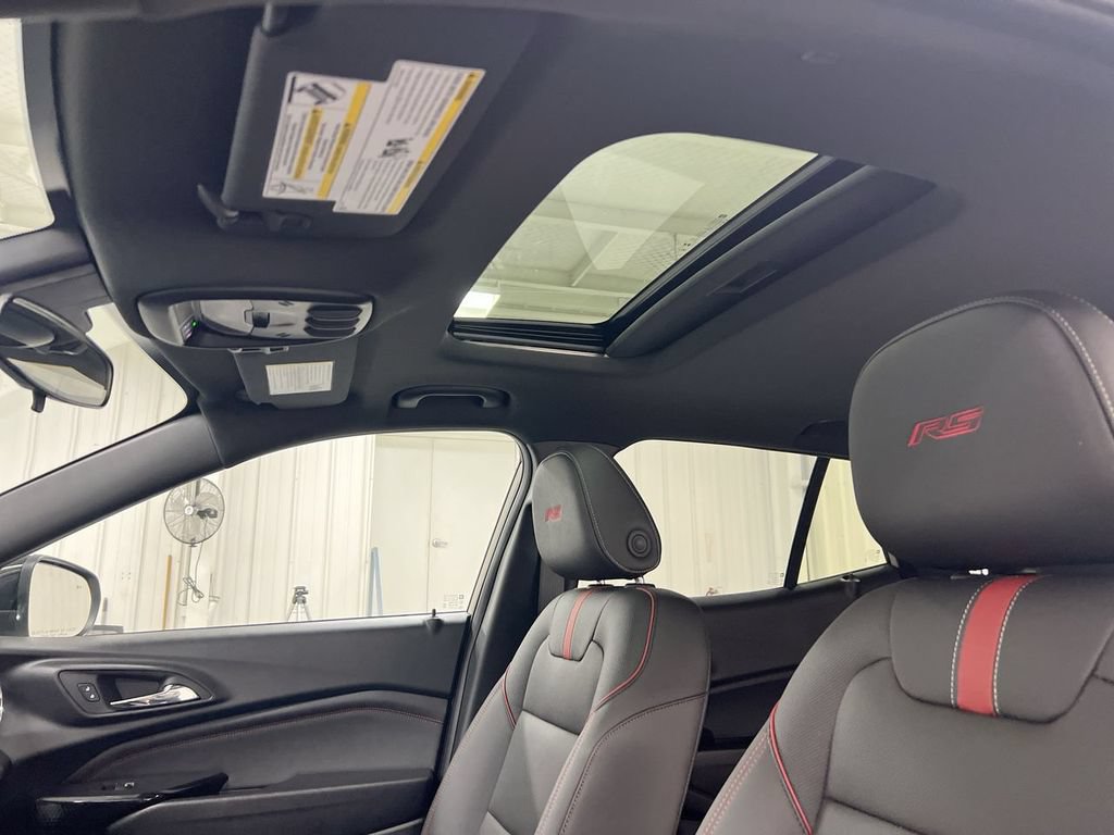 New 2026 Chevrolet Trax RS w/ Sunroof Package FWD image 19