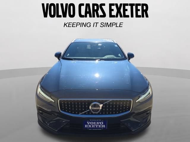 New 2026 Volvo V60 B5 Cross Country Ultra w/ Protection Package Premier AWD/4WD image 2