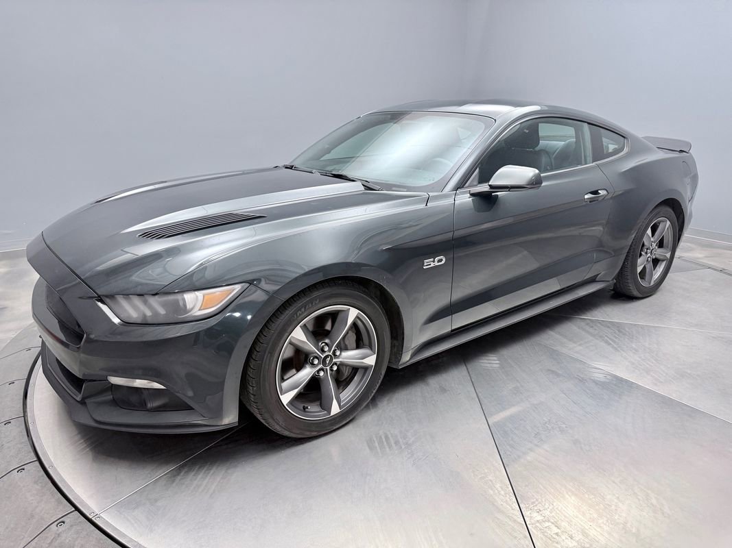 Used 2015 Ford Mustang GT RWD image 1