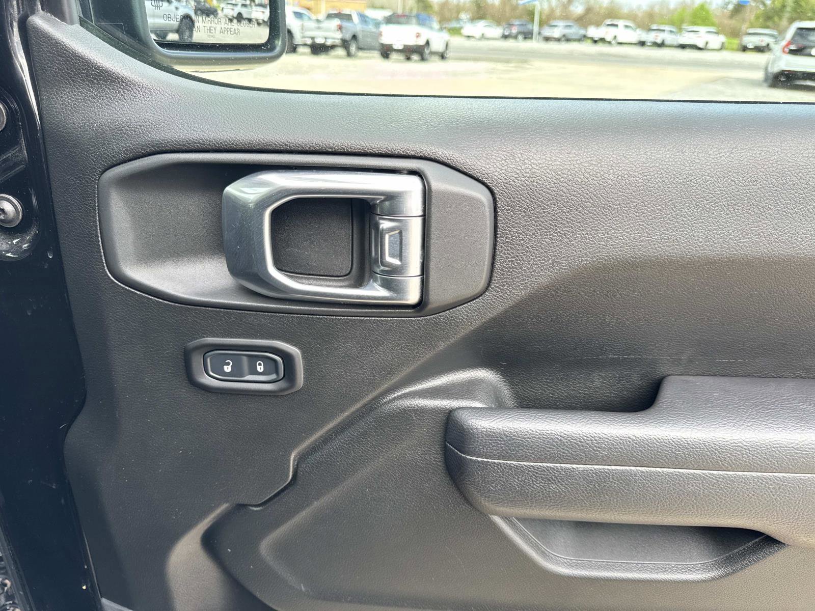 Used 2022 Jeep Wrangler Unlimited Sport image 14