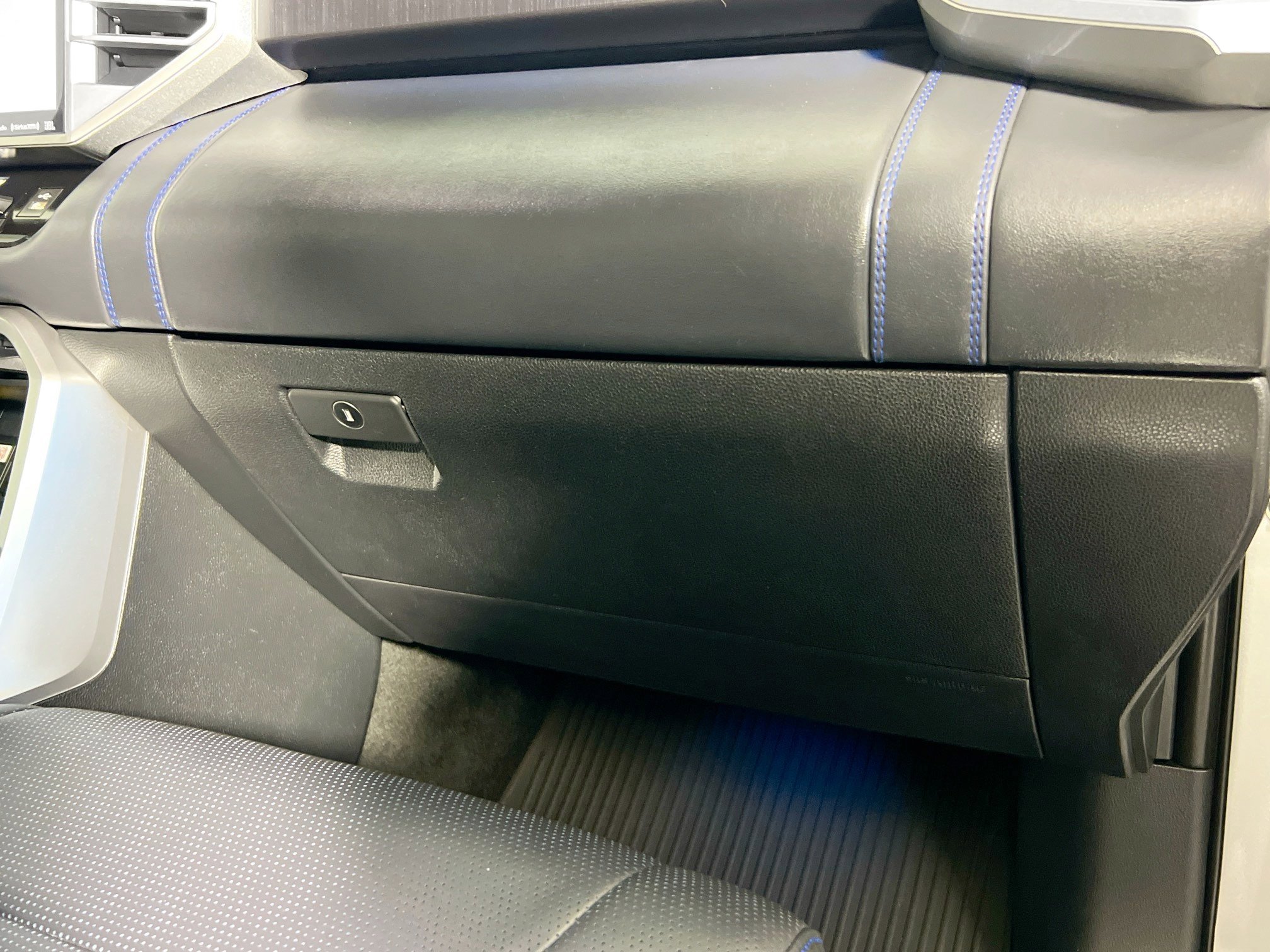 Used 2023 Toyota Tundra Platinum w/ Advanced Package image 35