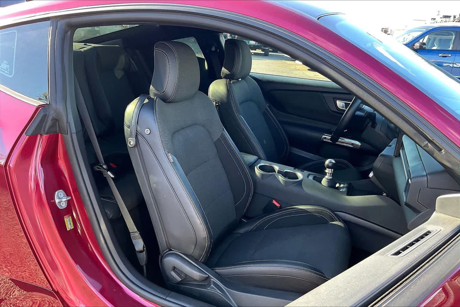 Used 2025 Ford Mustang GT RWD image 12