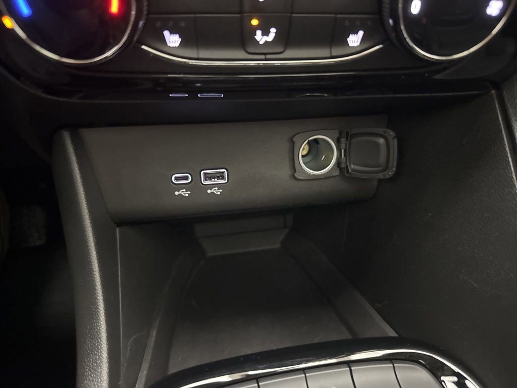 Used 2024 Buick Encore GX Sport Touring w/ Experience Buick Package FWD image 30