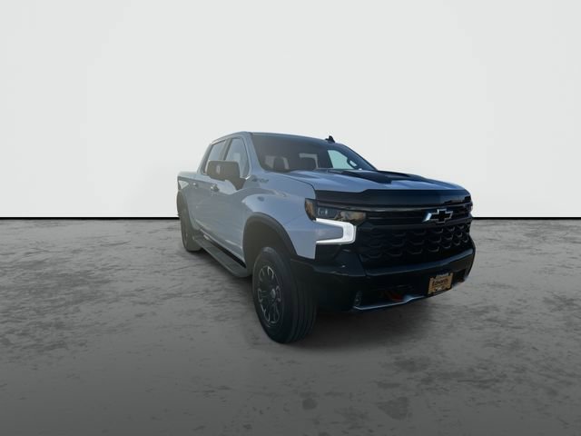 Used 2024 Chevrolet Silverado 1500 ZR2 image 2