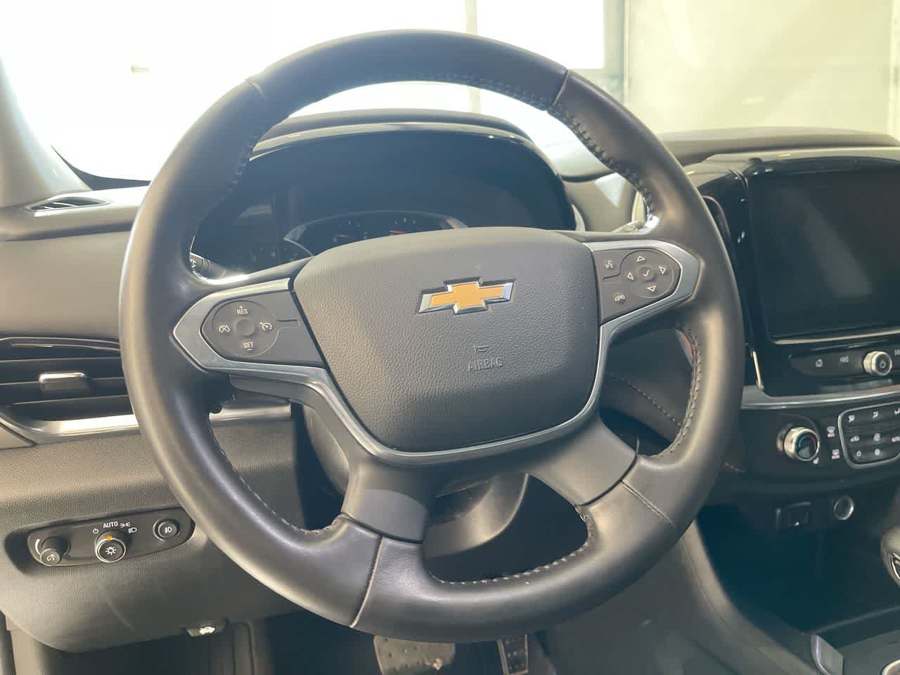 Used 2021 Chevrolet Traverse LT w/ LPO, Cargo Package AWD/4WD image 14
