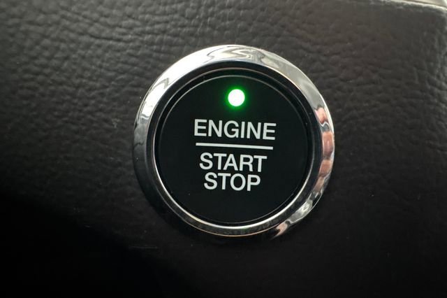 Used 2024 Ford Edge SEL image 35
