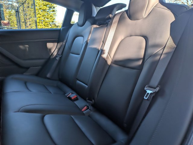 Used 2020 Tesla Model 3 Performance image 19