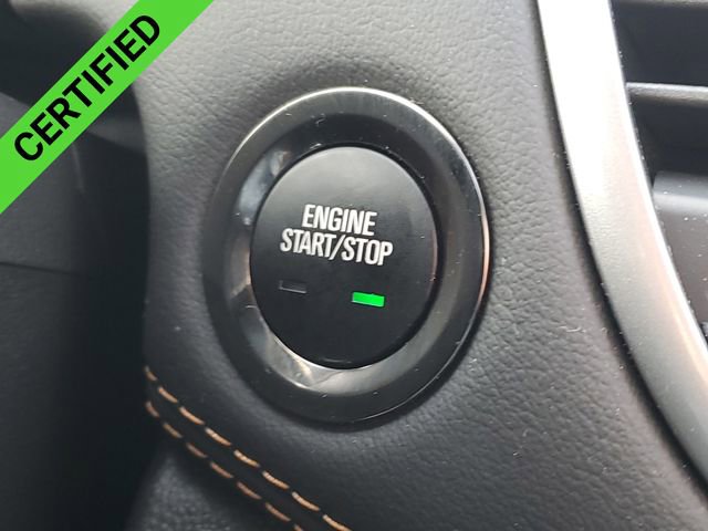 Used 2022 Chevrolet Trax LT w/ LT Convenience Package image 17