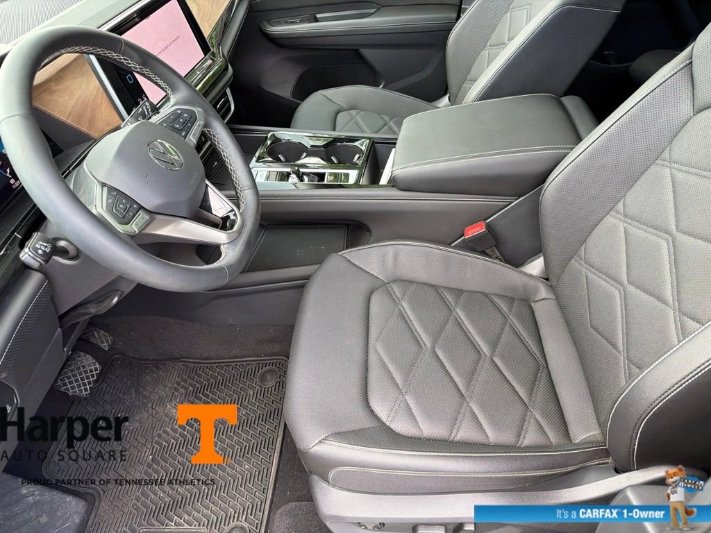Used 2025 Volkswagen Atlas SE w/ Panoramic Sunroof Package AWD/4WD image 13