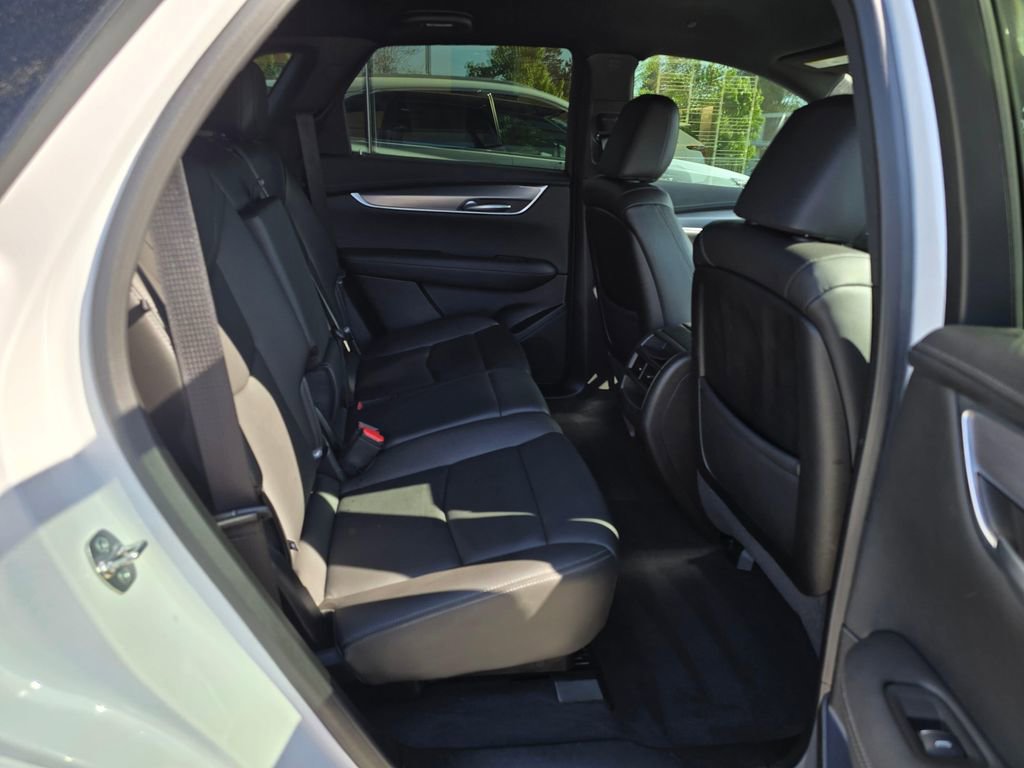 Certified 2024 Cadillac XT5 Luxury AWD/4WD image 12