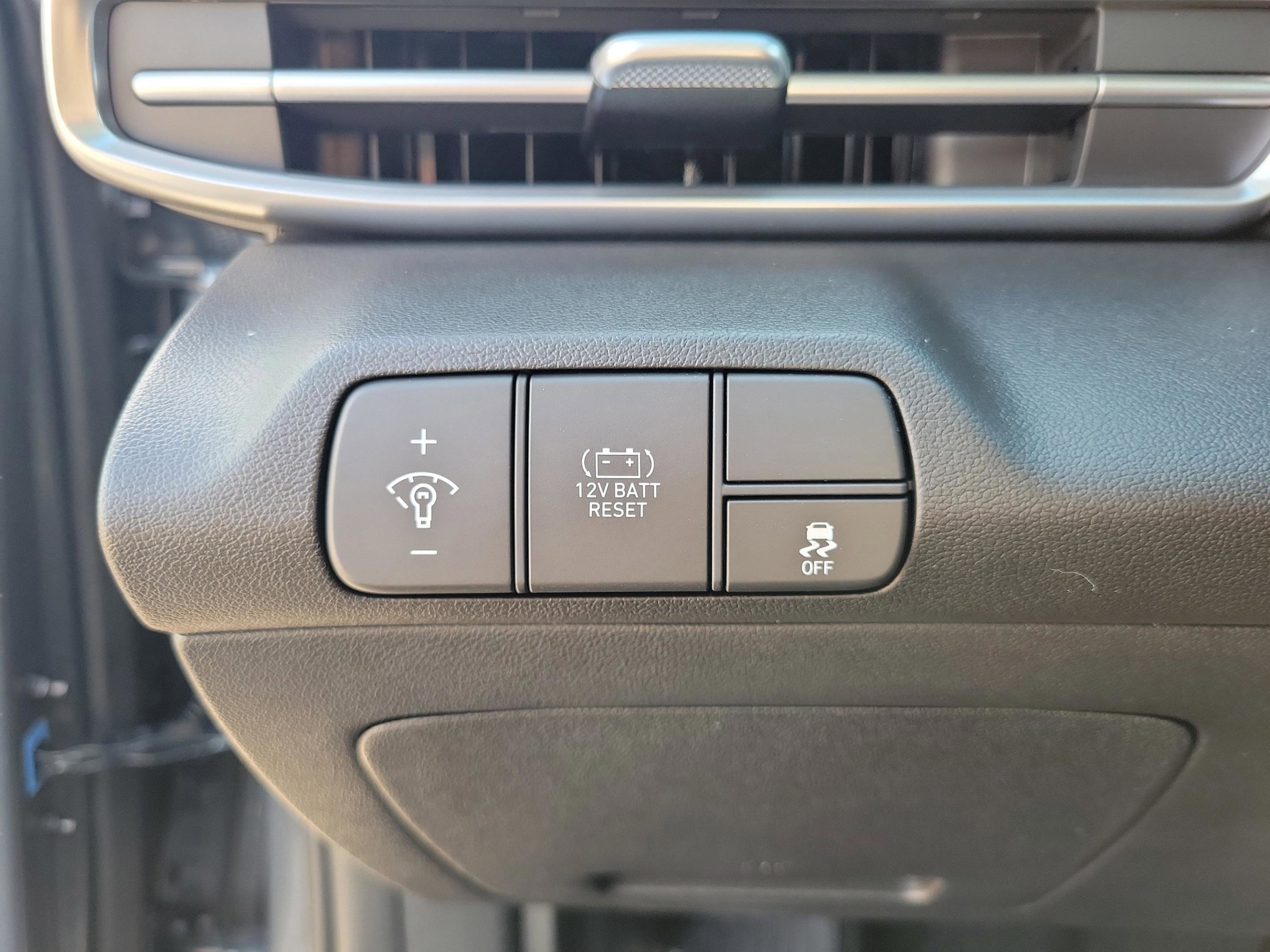 New 2025 Hyundai Elantra Blue image 16