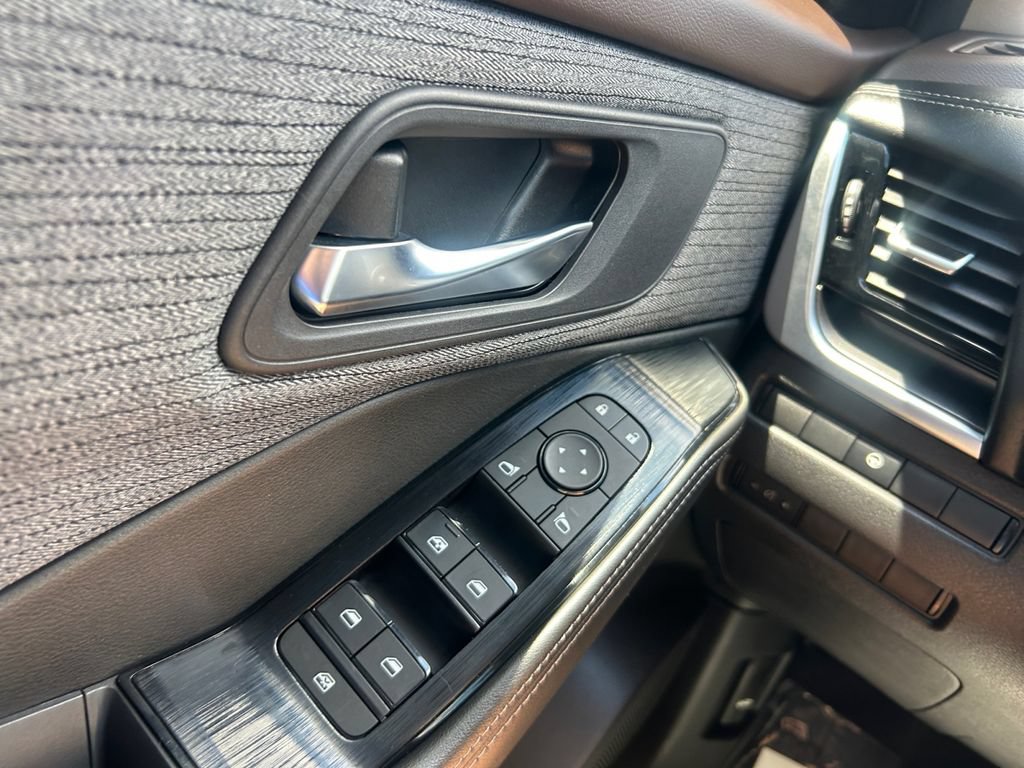 Used 2022 Nissan Rogue SV AWD/4WD image 25