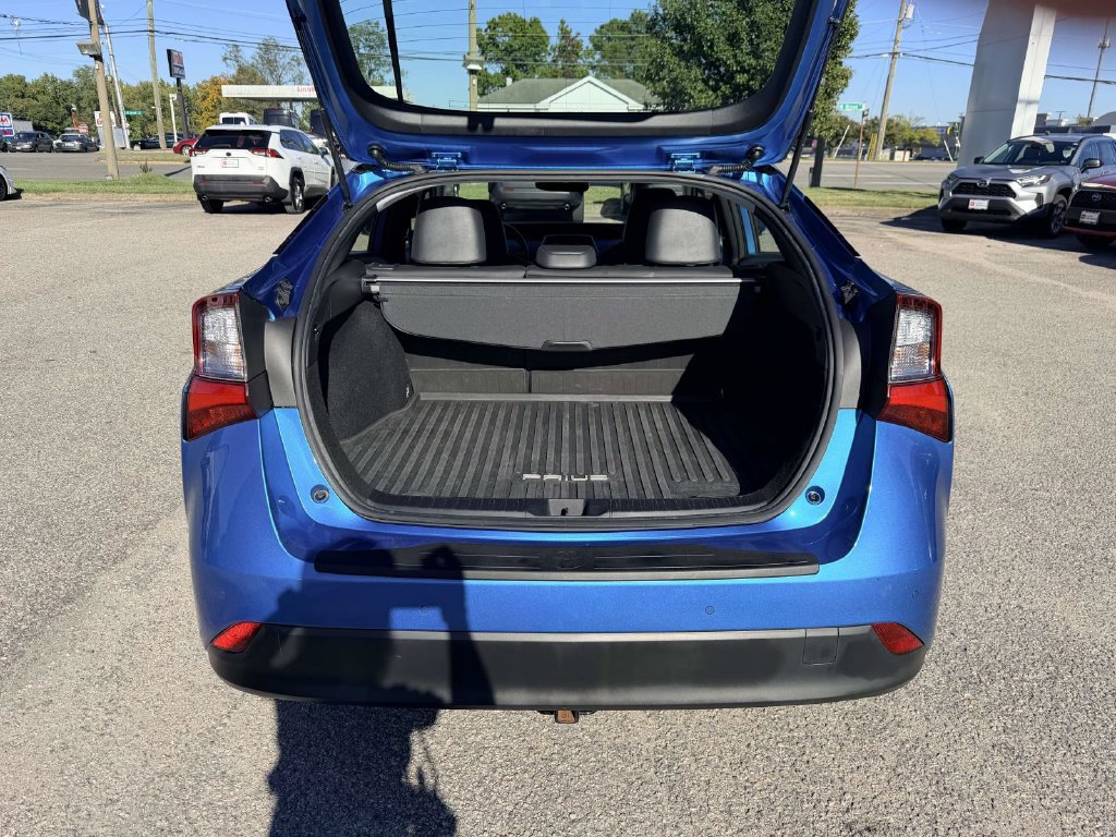 Used 2022 Toyota Prius XLE AWD/4WD image 15