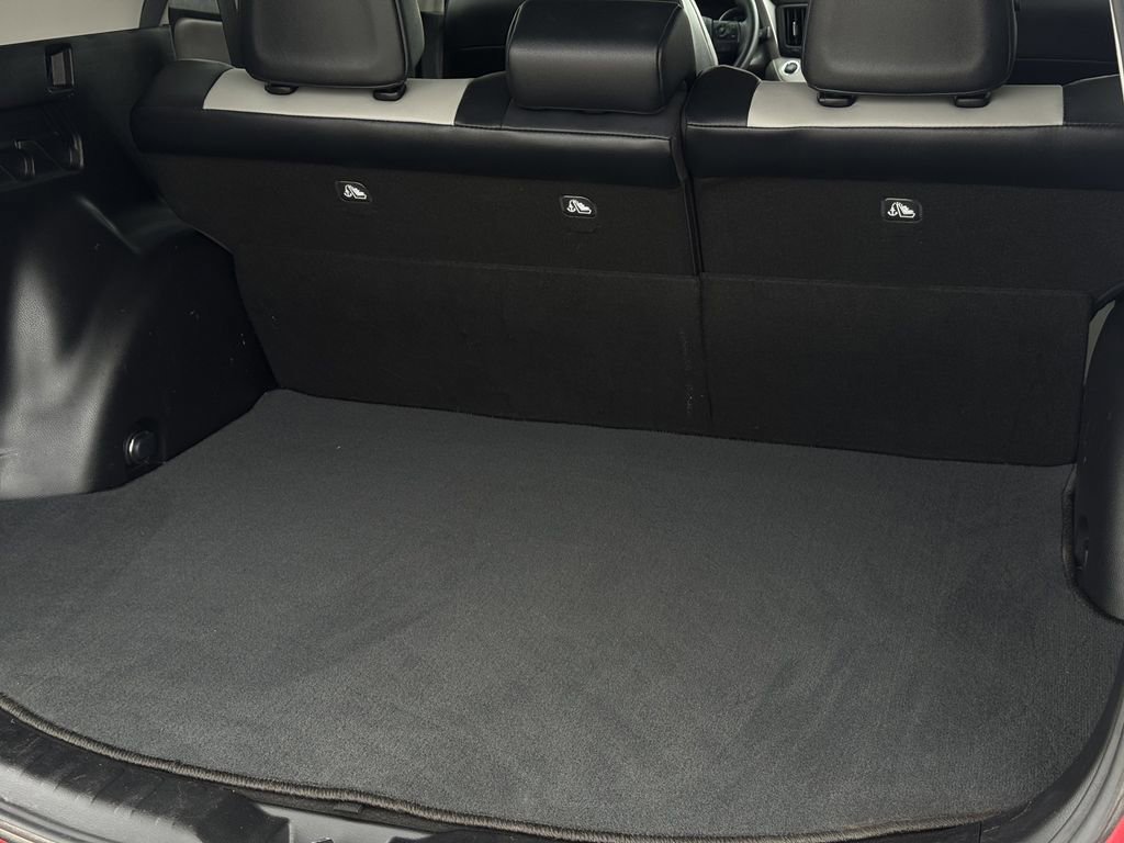 Used 2017 Toyota RAV4 Limited FWD image 30