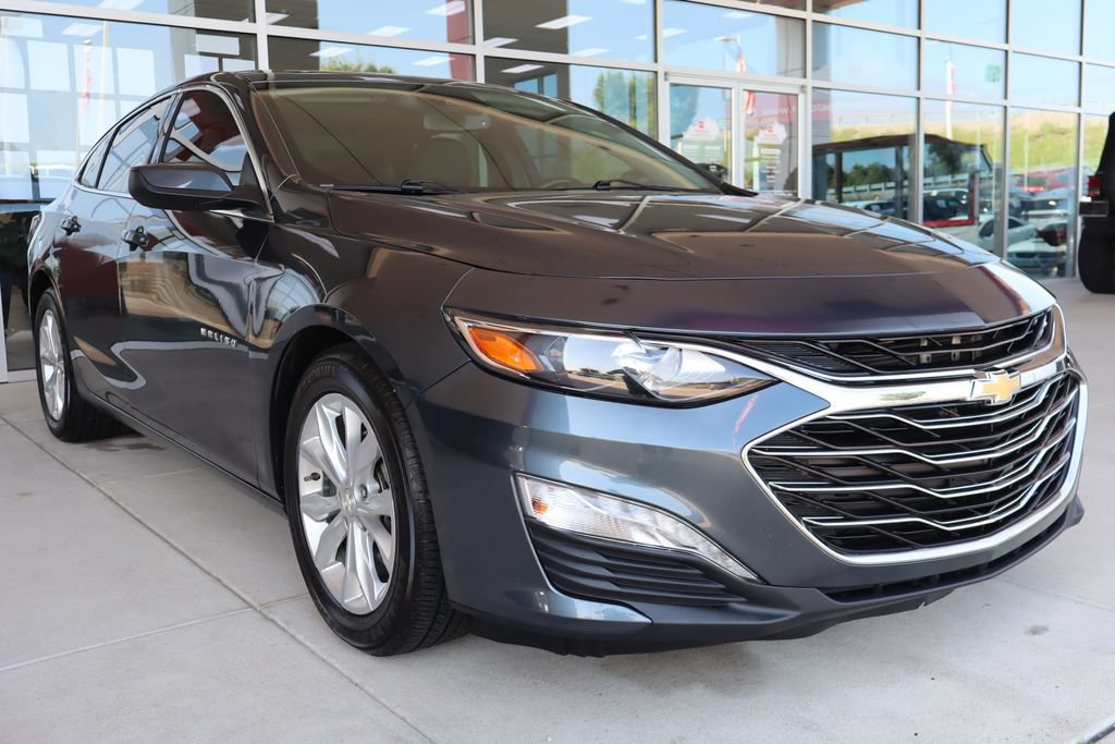 Used 2019 Chevrolet Malibu LT w/ Leather Package FWD image 1