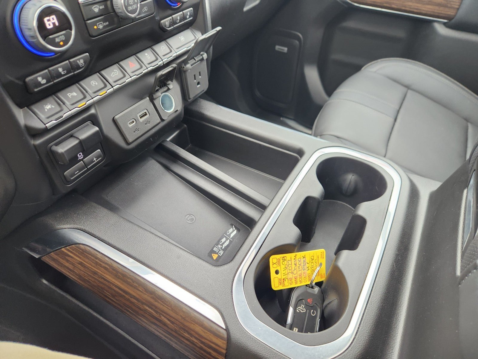Used 2022 Chevrolet Silverado 1500 High Country AWD/4WD image 51