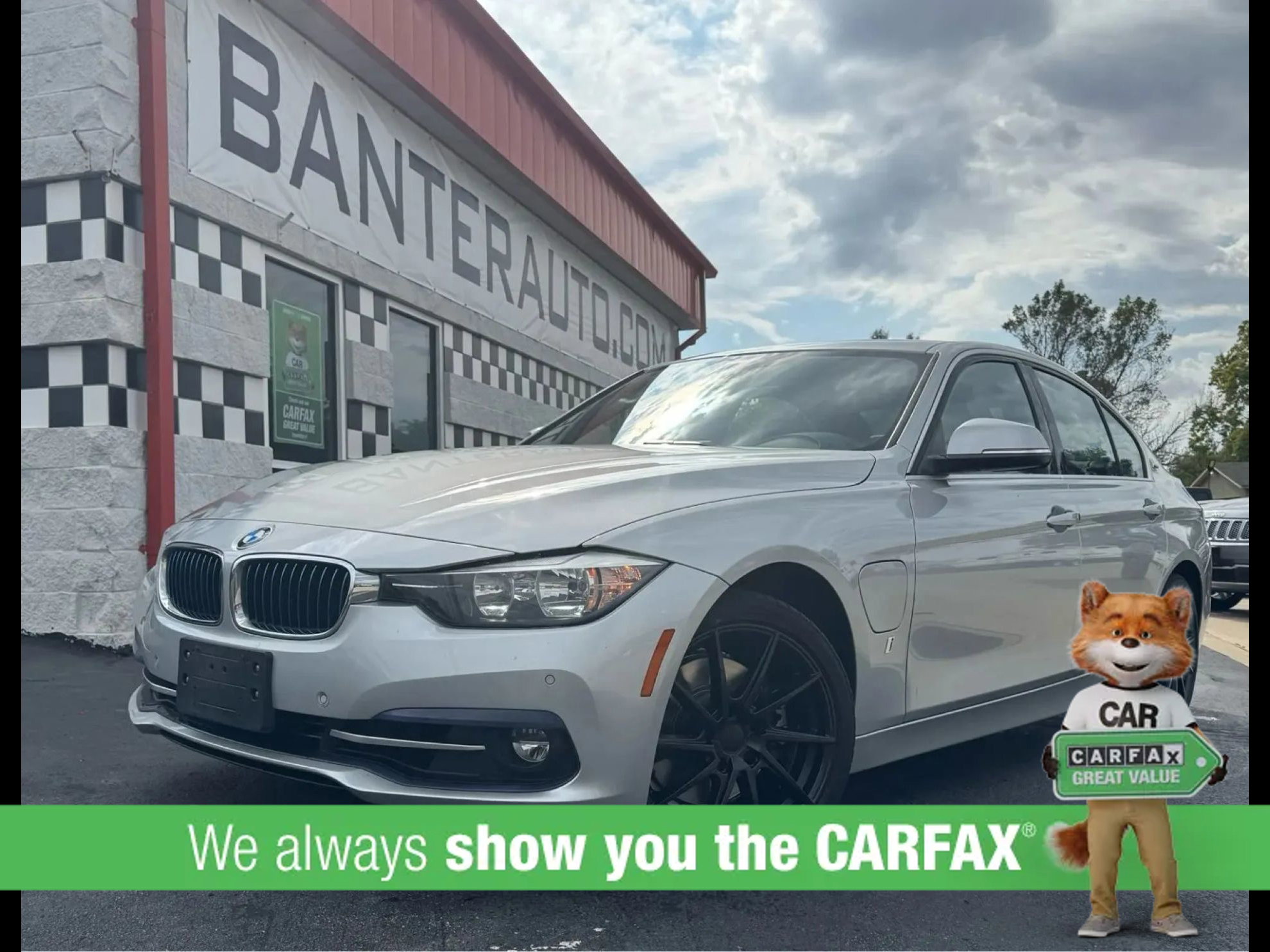 Used 2017 BMW 330e image 1