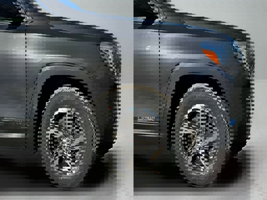 Used 2018 GMC Terrain SLT w/ Preferred Package image 23