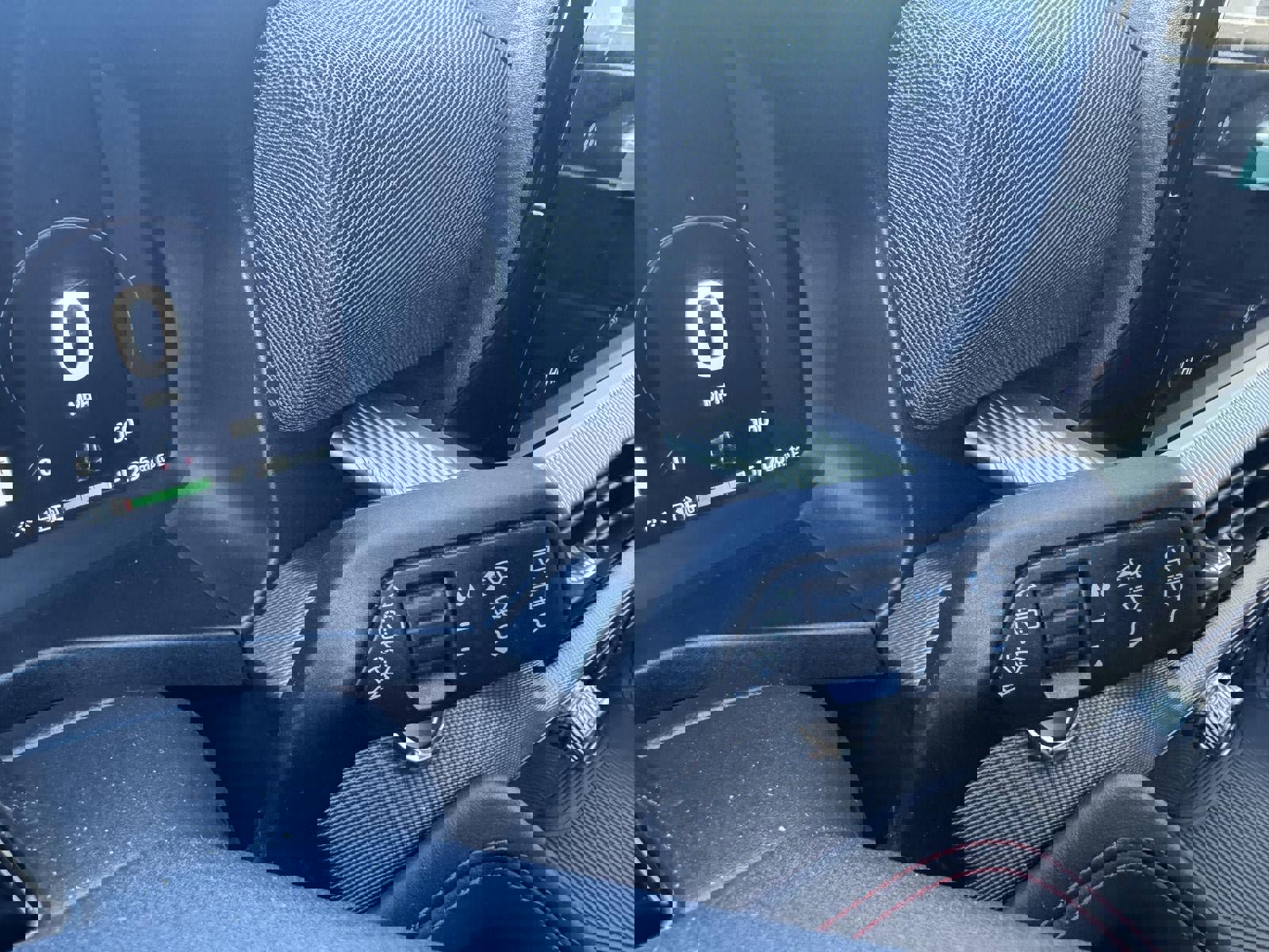 Used 2025 Ford Explorer ST-Line w/ ST-Line Street Pack image 19