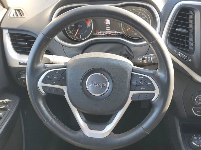 Used 2016 Jeep Cherokee Trailhawk w/ Cold Weather Group image 13