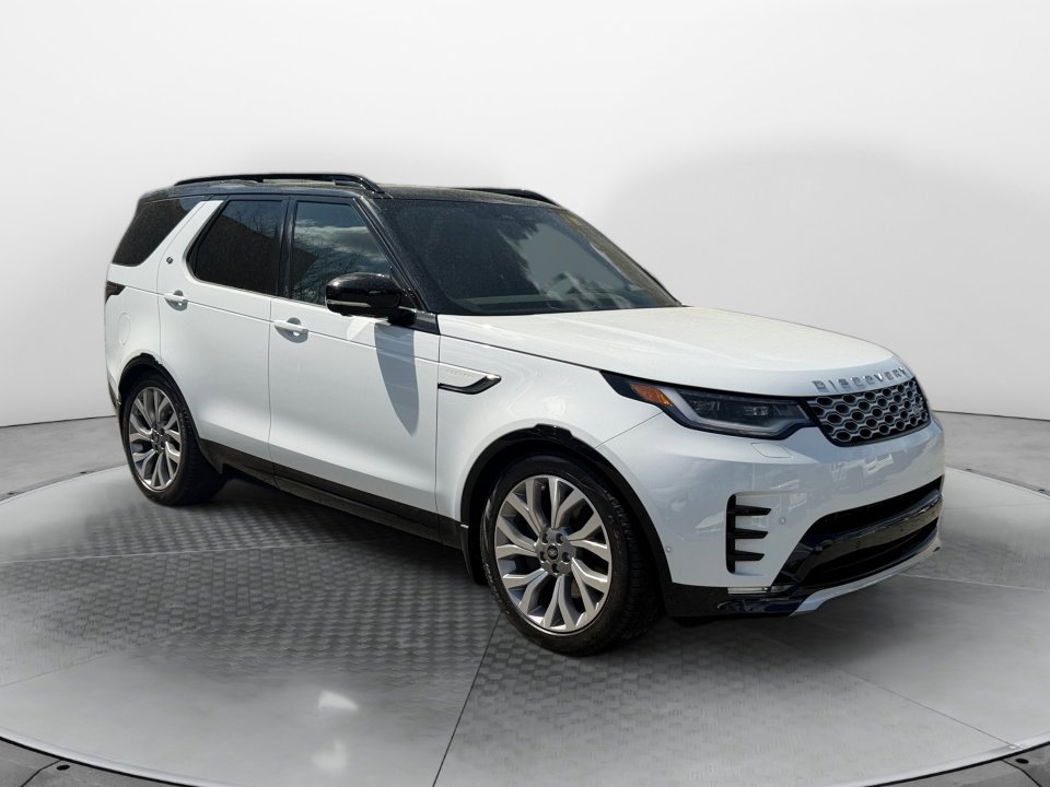 New 2026 Land Rover Discovery Limited Edition AWD/4WD image 3