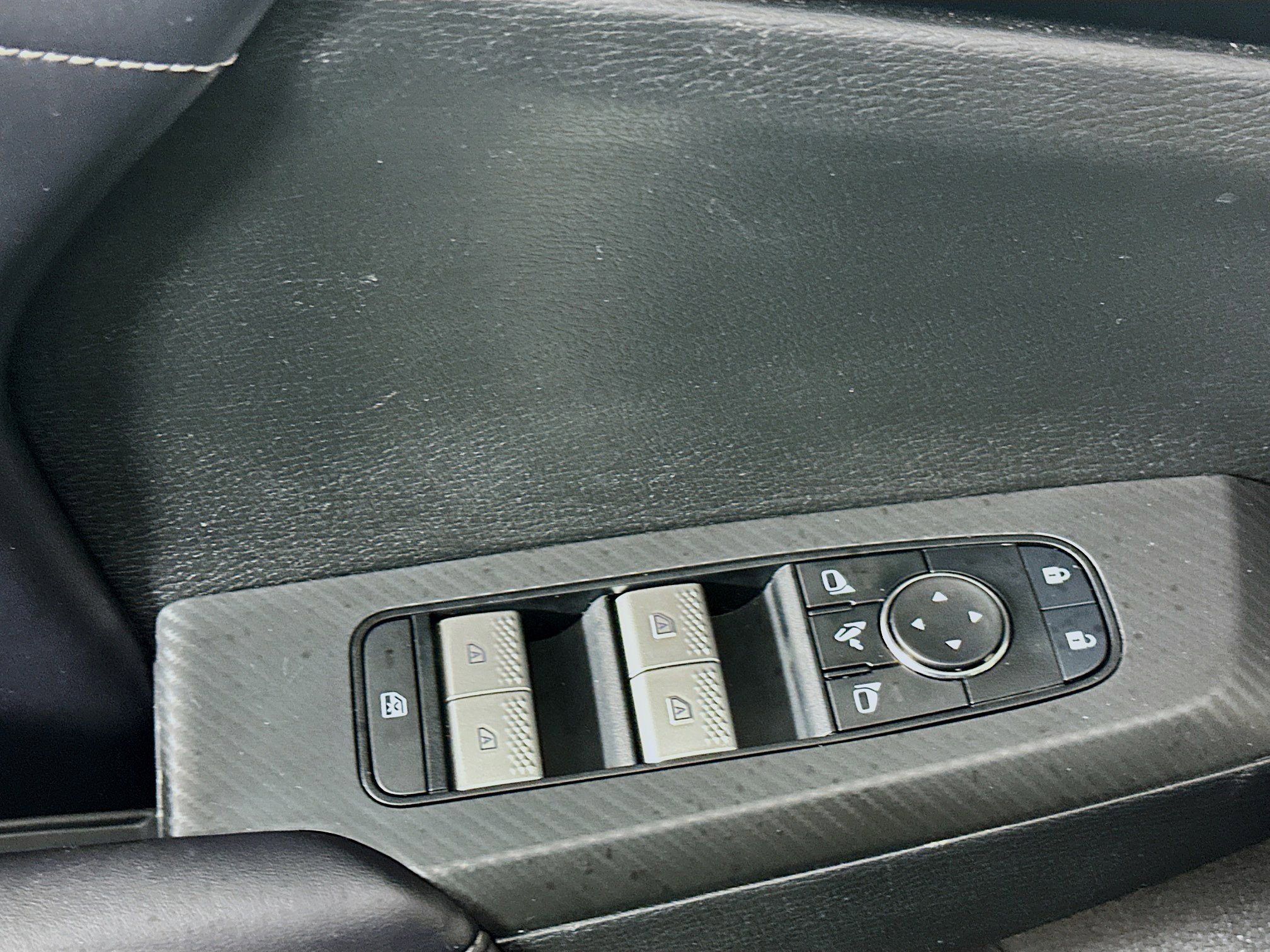 Used 2024 Mitsubishi Outlander SE FWD image 15