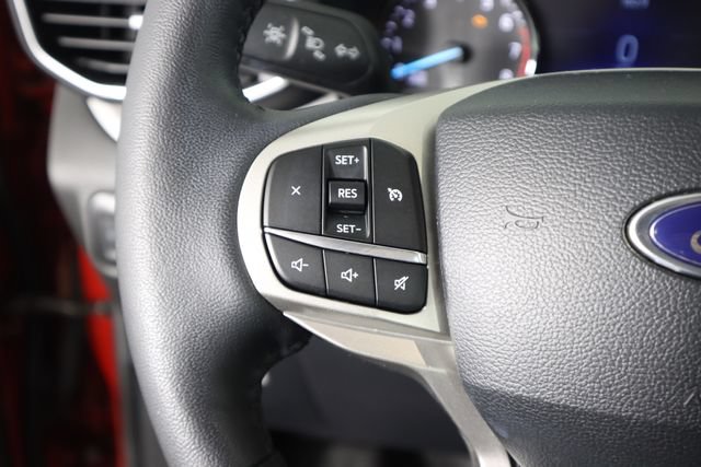 Used 2024 Ford Explorer XLT w/ Equipment Group 202A AWD/4WD image 47