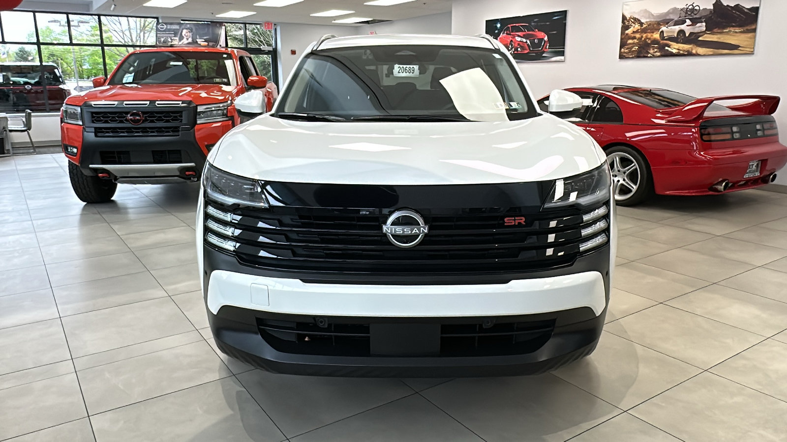 New 2025 Nissan Kicks SR w/ Illumination Package AWD/4WD image 3